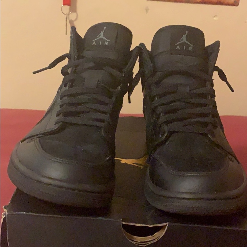 Jordan 1 Mid